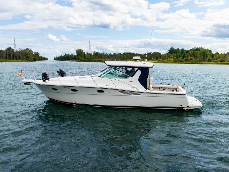 35' 2002 Tiara Yachts 35 Open