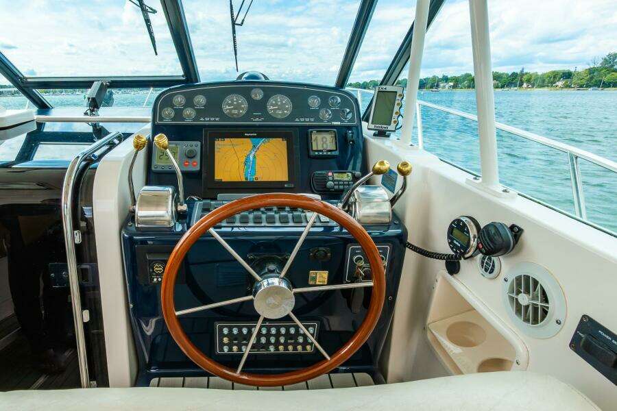 35ft Tiara Yachts Yacht For Sale