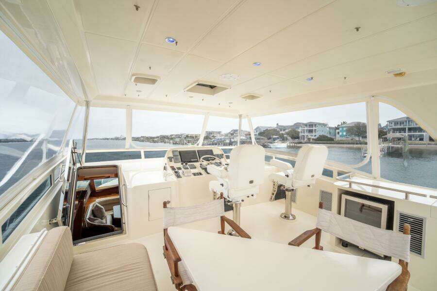 WHILE AWAY III 63ft Hampton Yacht For Sale
