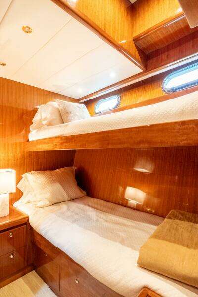 WHILE AWAY III 63ft Hampton Yacht For Sale