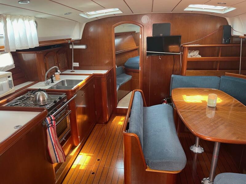 46' 1997 Beneteau 461