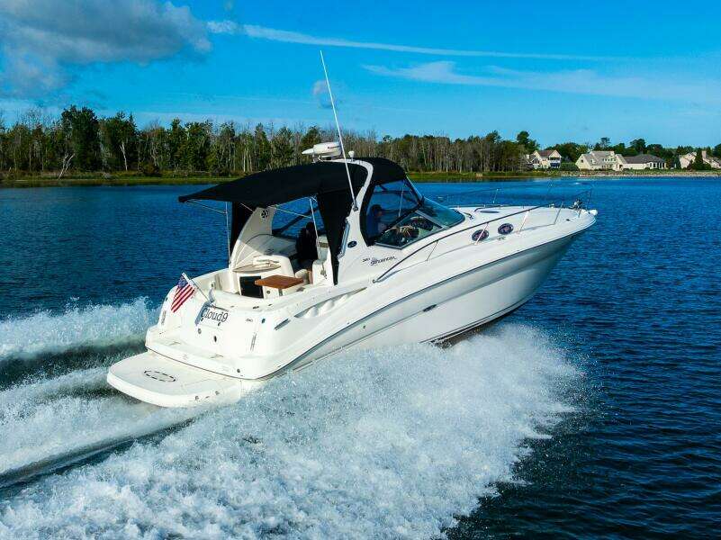 32ft Sea Ray Yacht For Sale