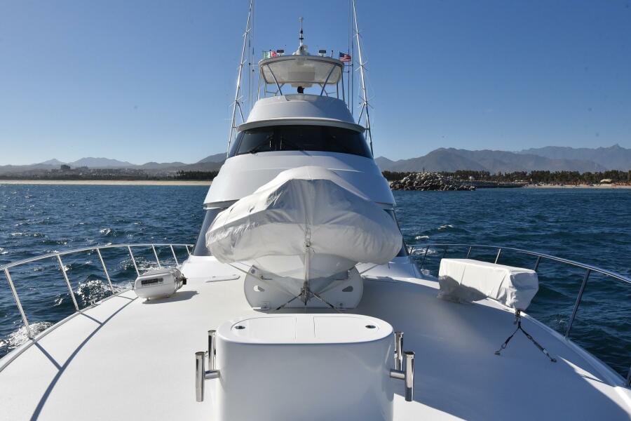 80' 2019 Viking 80 Skybridge