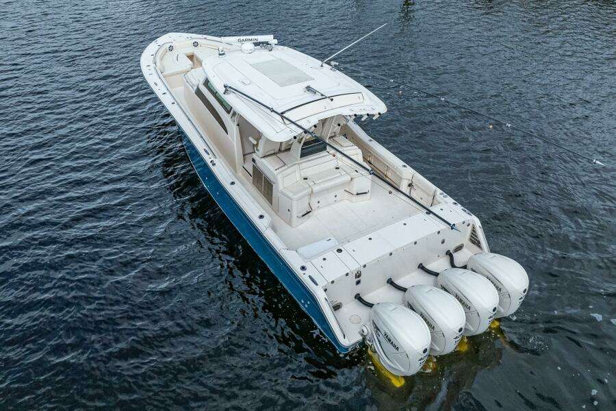 Grady White 45 Pura Vida - Exterior Profile