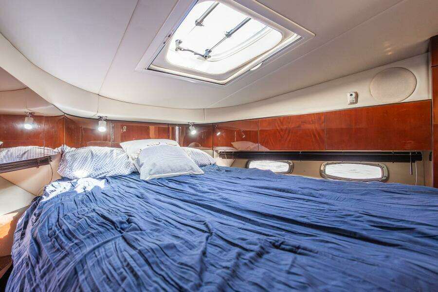 47ft Sea Ray Yacht For Sale