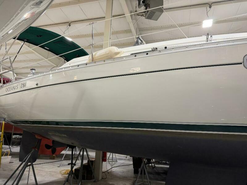 28' 1998 Beneteau 281