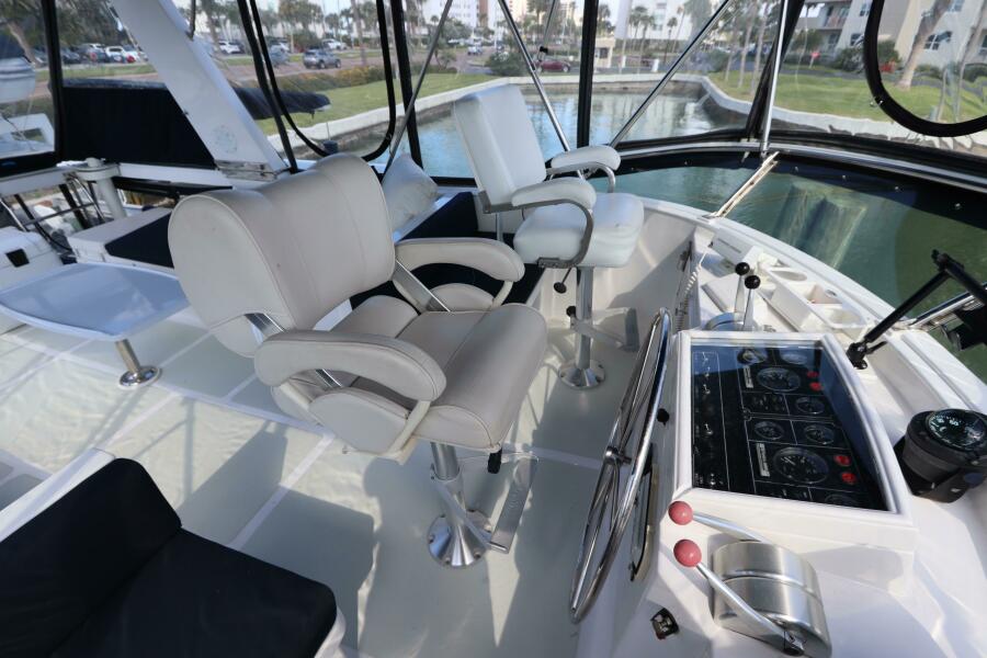 49' 2005 DeFever Cockpit Motor Yacht