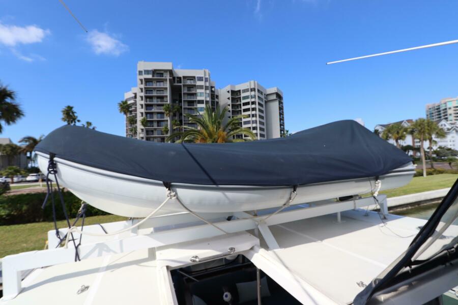 49' 2005 DeFever Cockpit Motor Yacht