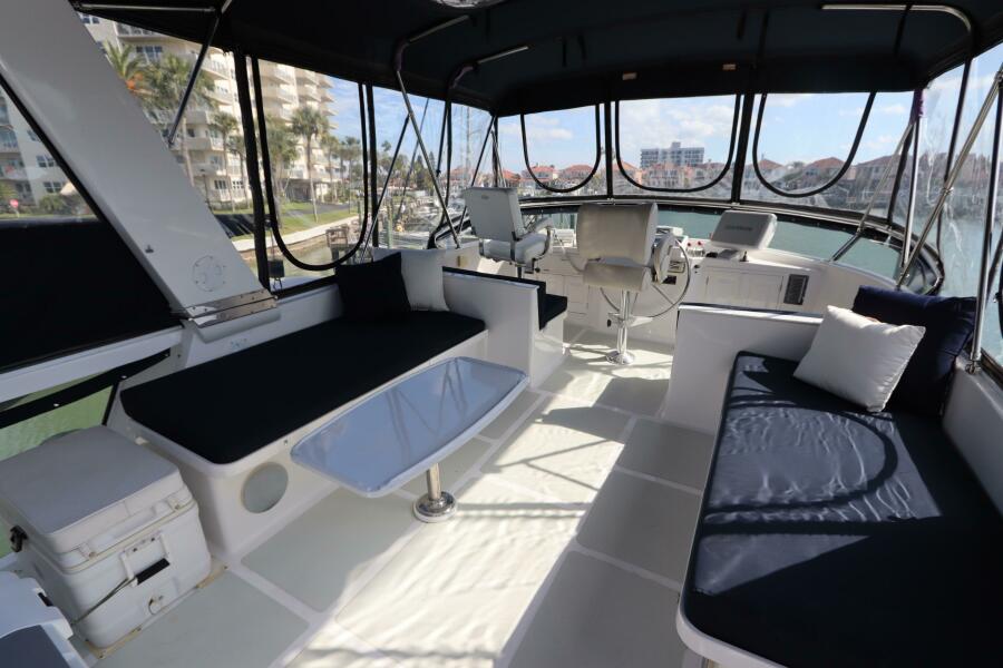 49' 2005 DeFever Cockpit Motor Yacht