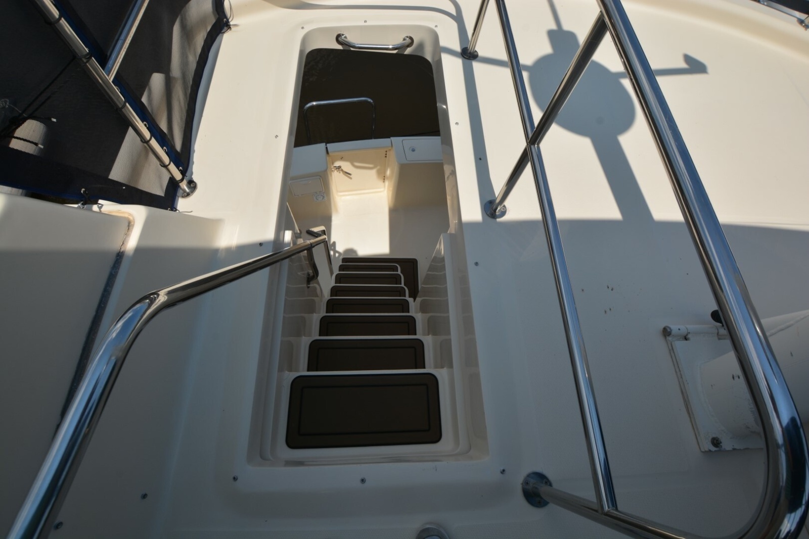 2005 Mainship 34 Trawler