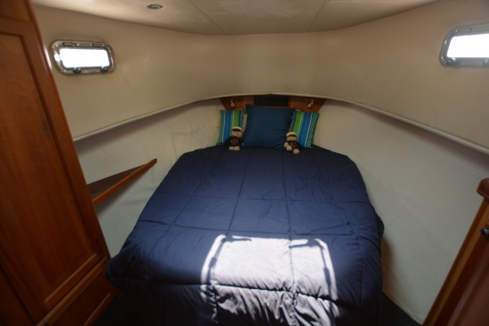 2005 Mainship 34 Trawler