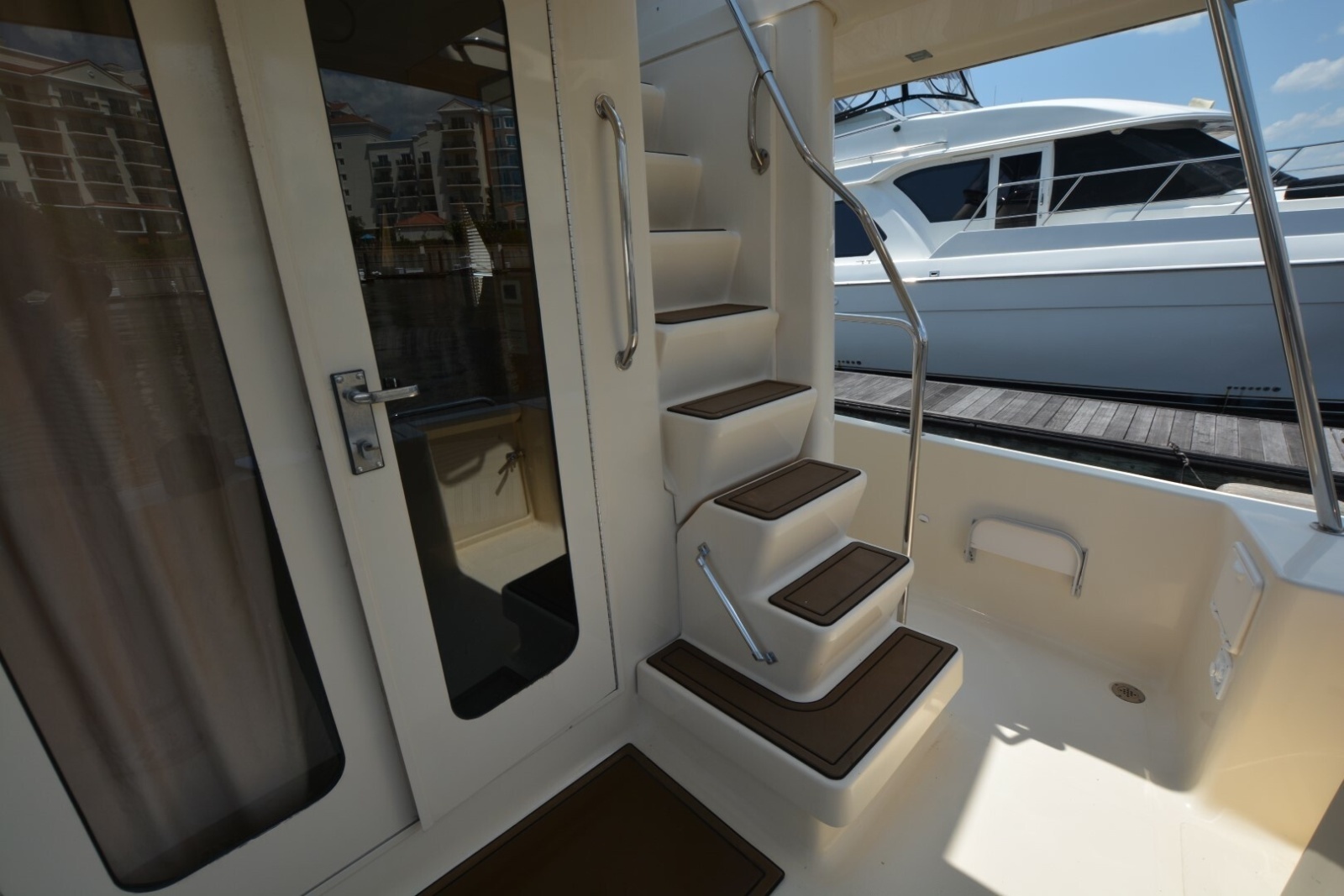 2005 Mainship 34 Trawler