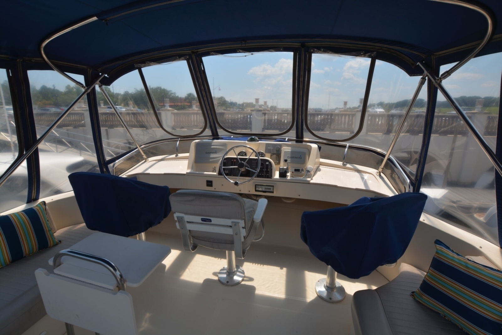 2005 Mainship 34 Trawler