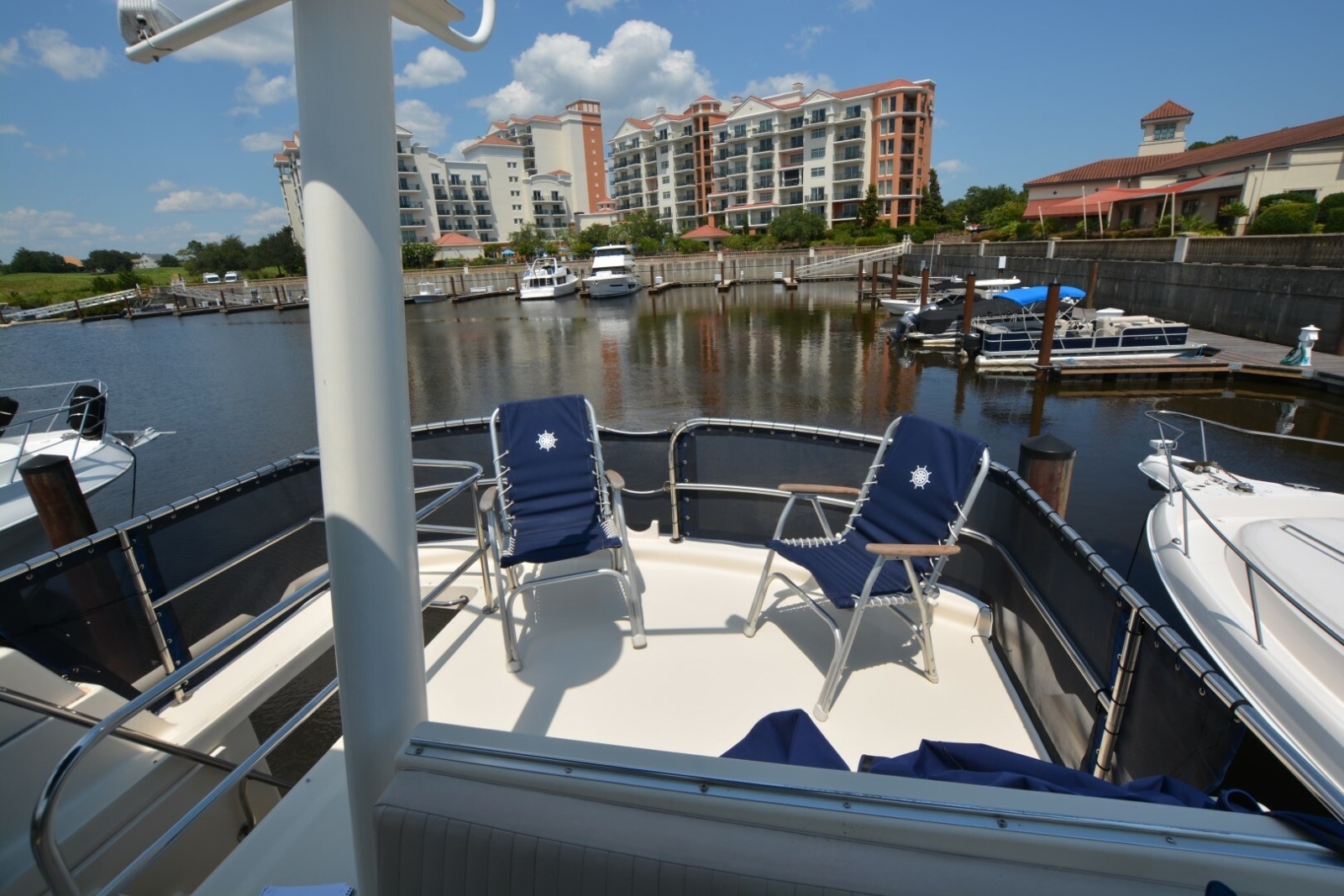 2005 Mainship 34 Trawler