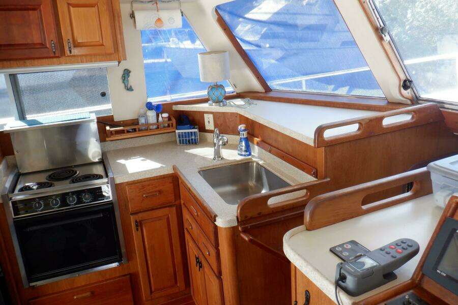 Seaglass 35ft Mainship Yacht For Sale
