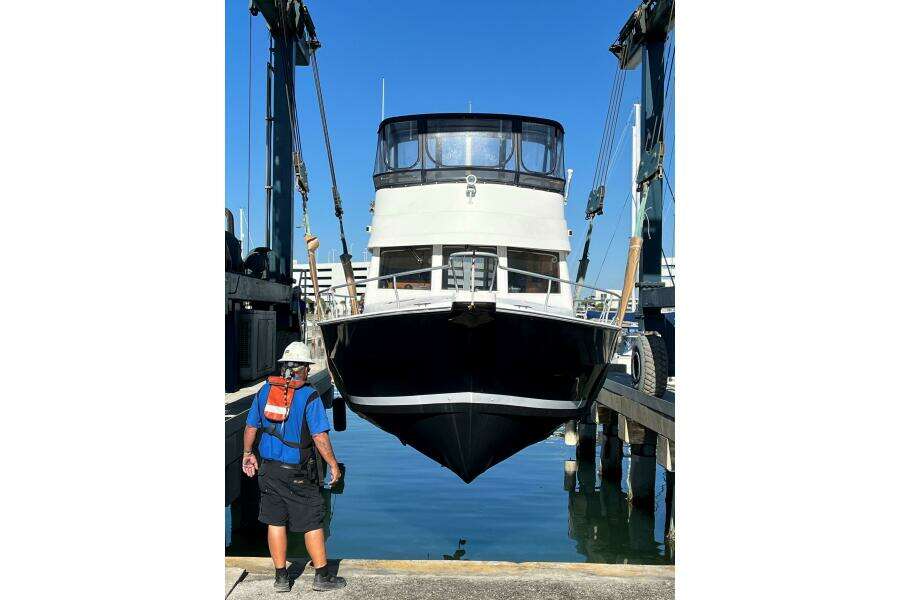 Seaglass 35ft Mainship Yacht For Sale