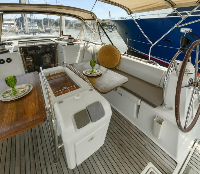 50' 2012 Jeanneau 509