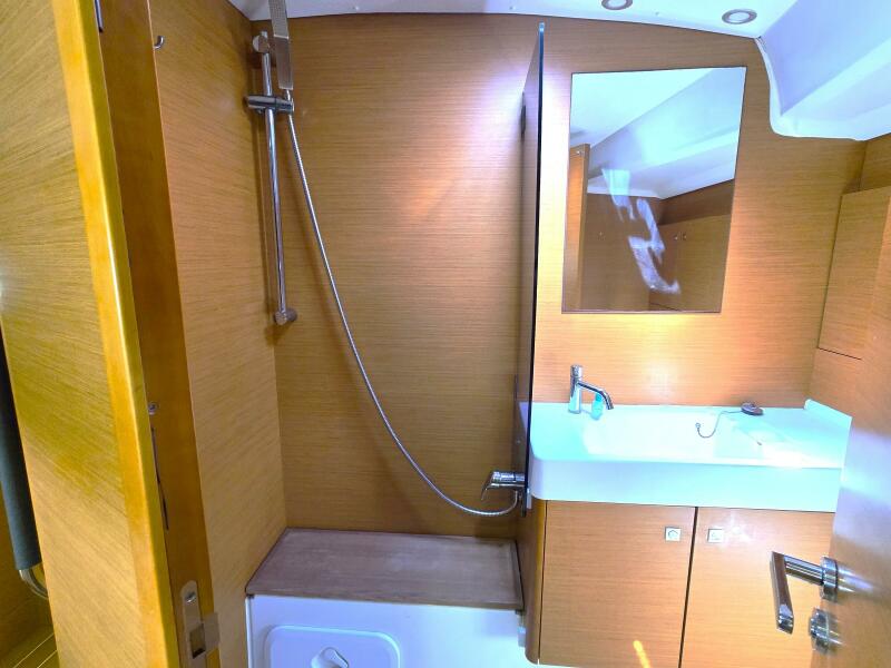 50' 2012 Jeanneau 509