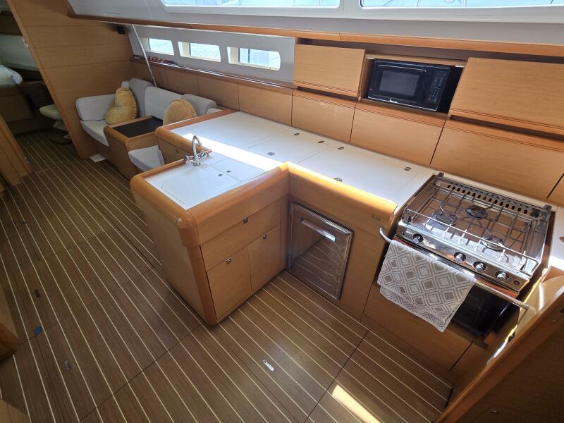 50' 2012 Jeanneau 509