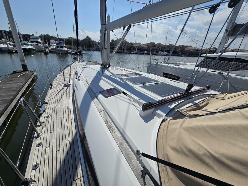 50' 2012 Jeanneau 509