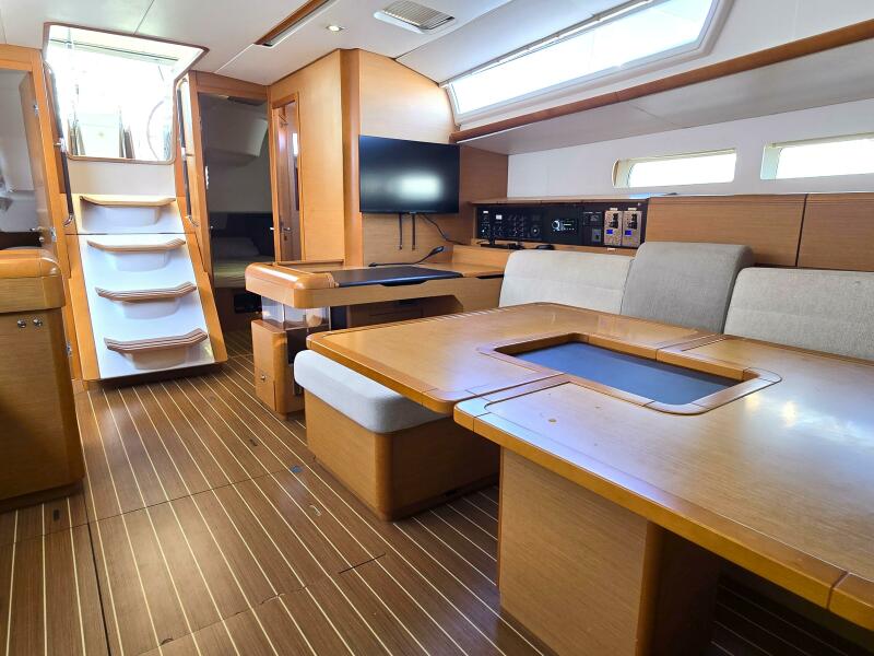 50' 2012 Jeanneau 509