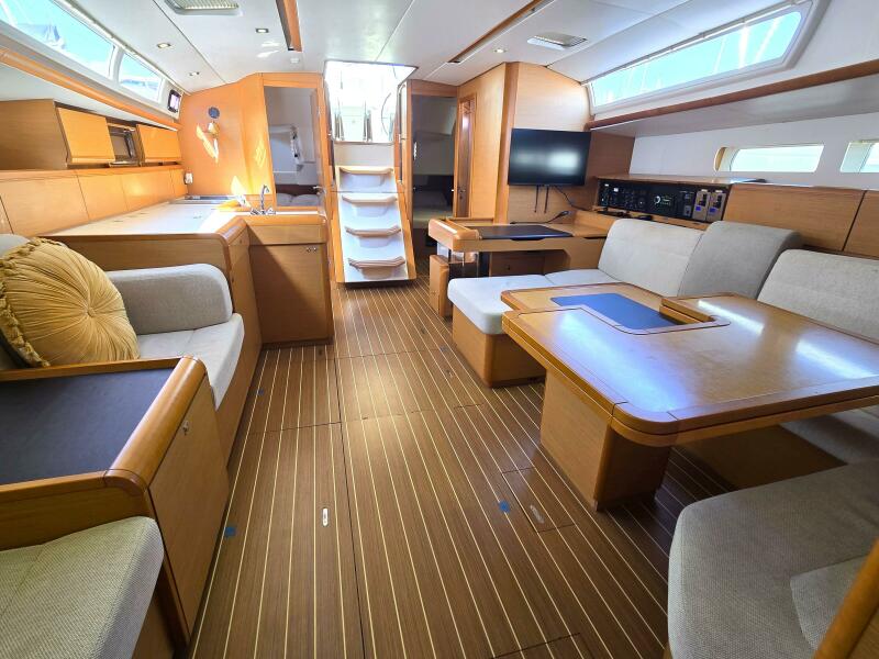 50' 2012 Jeanneau 509