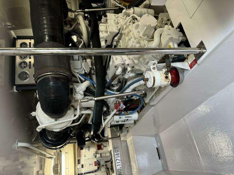 GLOMAR I 60ft Hatteras Yacht For Sale