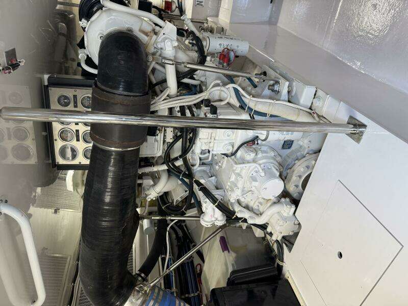 GLOMAR I 60ft Hatteras Yacht For Sale