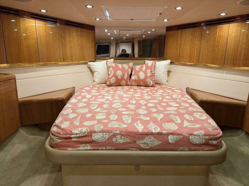 GLOMAR I 60ft Hatteras Yacht For Sale