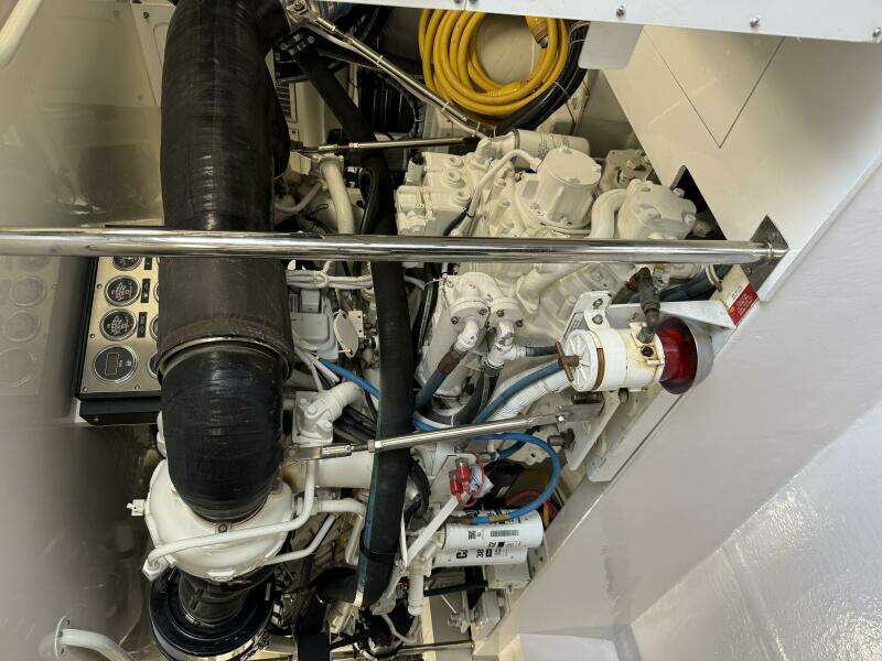 GLOMAR I 60ft Hatteras Yacht For Sale