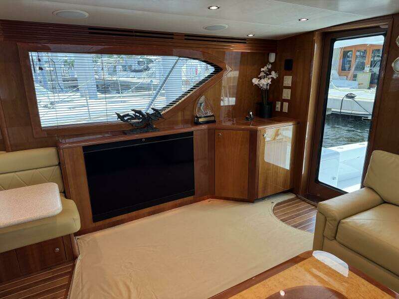 GLOMAR I 60ft Hatteras Yacht For Sale