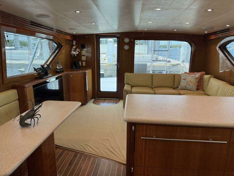 GLOMAR I 60ft Hatteras Yacht For Sale