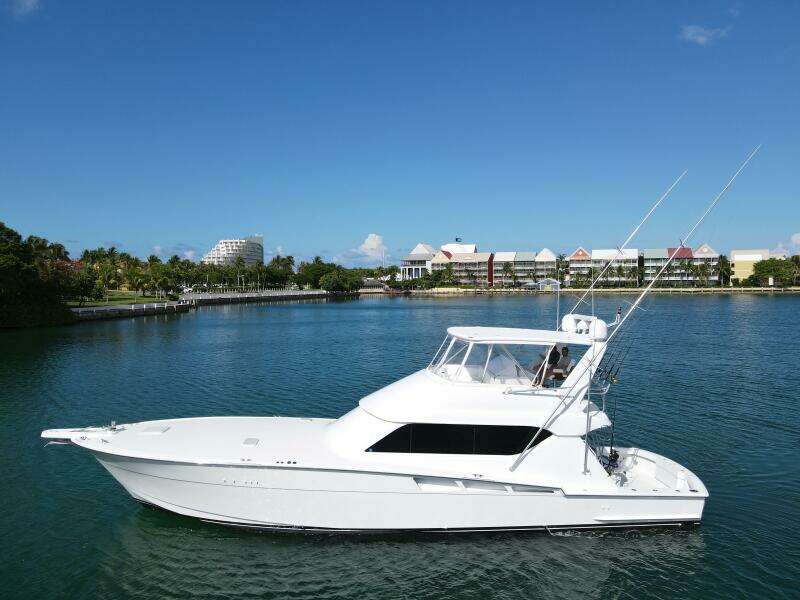 GLOMAR I 60ft Hatteras Yacht For Sale