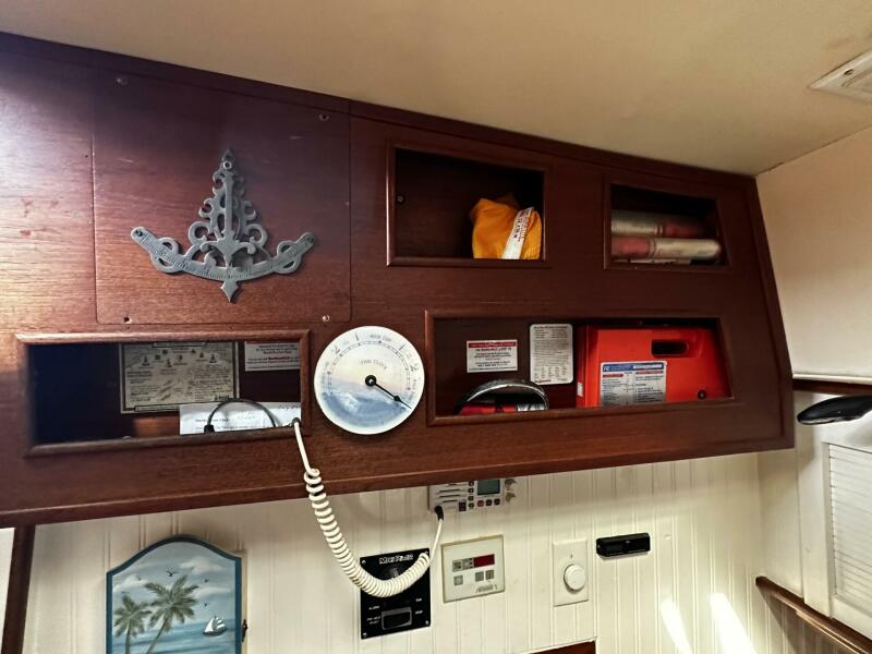 52' 1975 Morgan Out Island 51