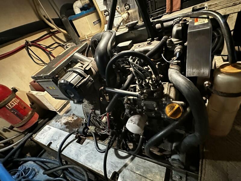 52' 1975 Morgan Out Island 51