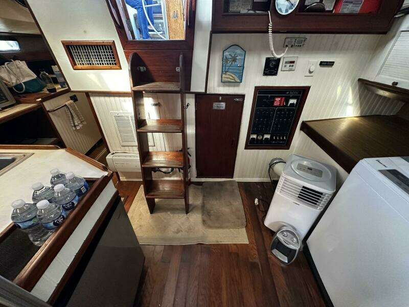 Possessor 52ft Morgan Yacht For Sale