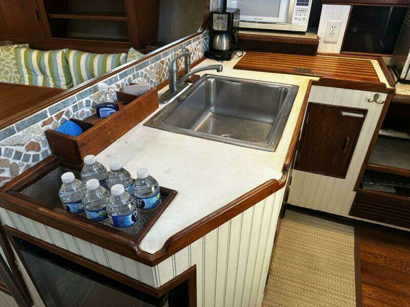 Possessor 52ft Morgan Yacht For Sale