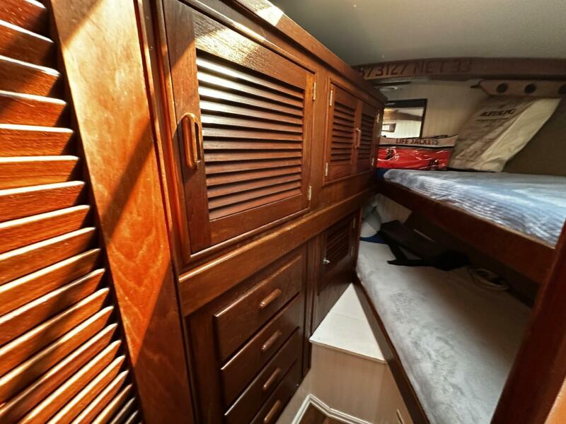 52' 1975 Morgan Out Island 51