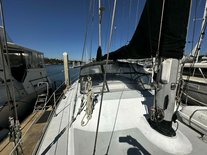 52' 1975 Morgan Out Island 51