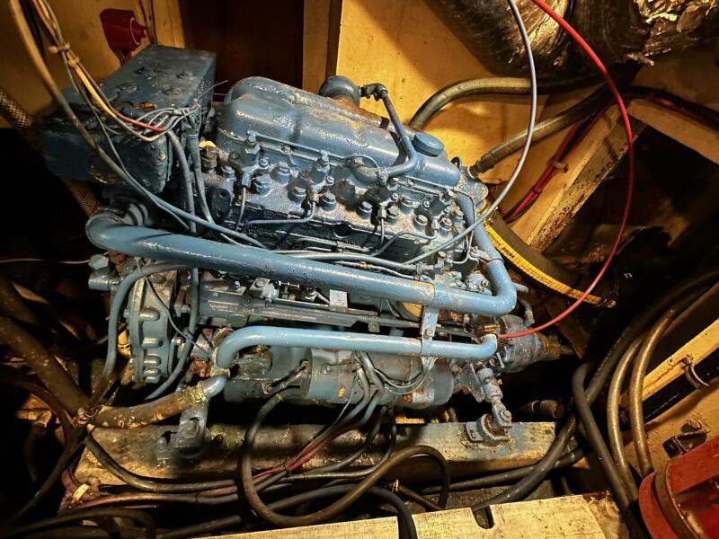 52' 1975 Morgan Out Island 51