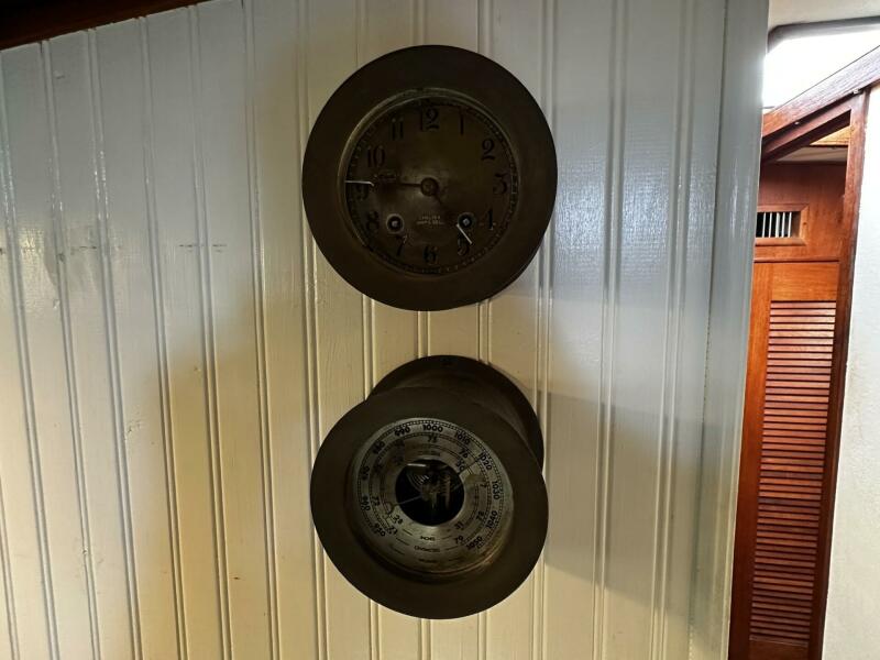 52' 1975 Morgan Out Island 51