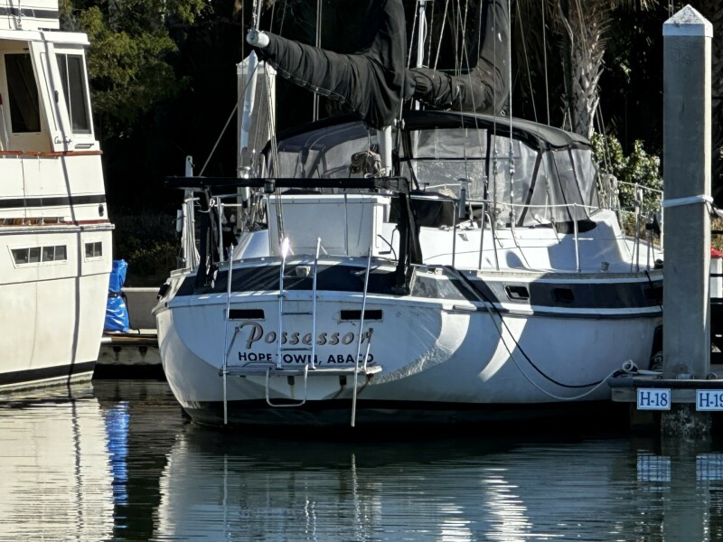 52' 1975 Morgan Out Island 51