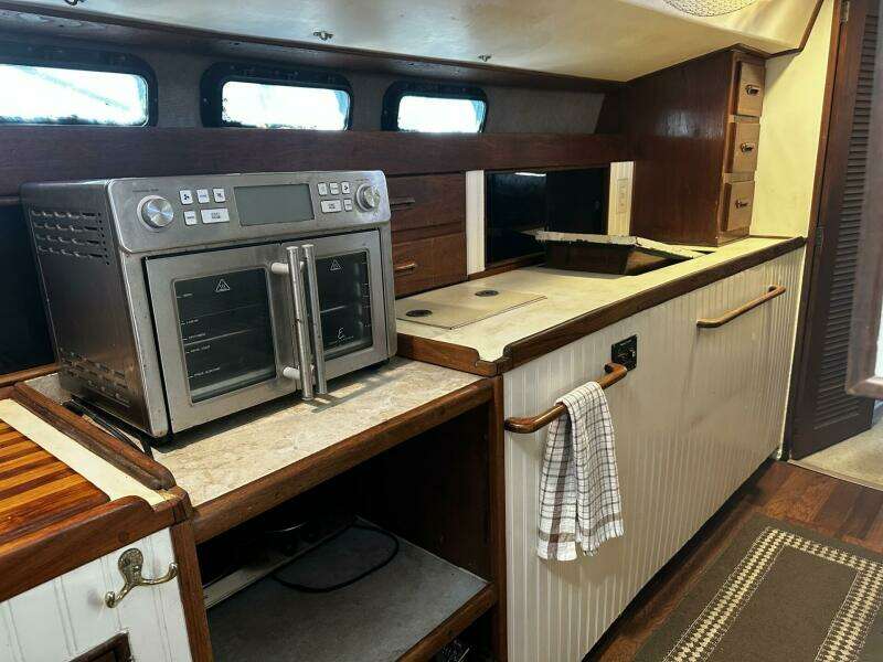 Possessor 52ft Morgan Yacht For Sale