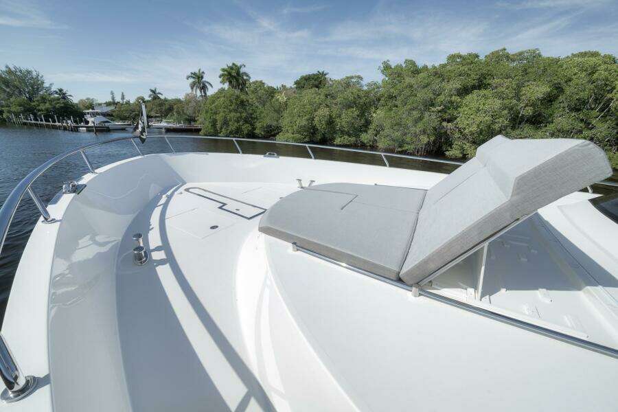 LIVE MAS 85ft Ocean Alexander Yacht For Sale