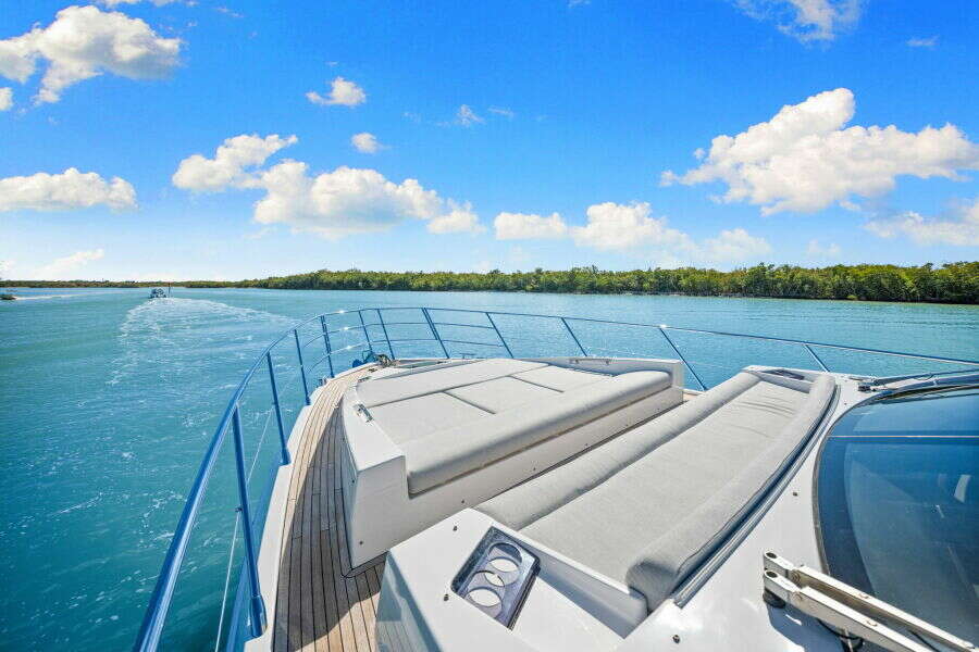 59ft Azimut Yacht For Sale