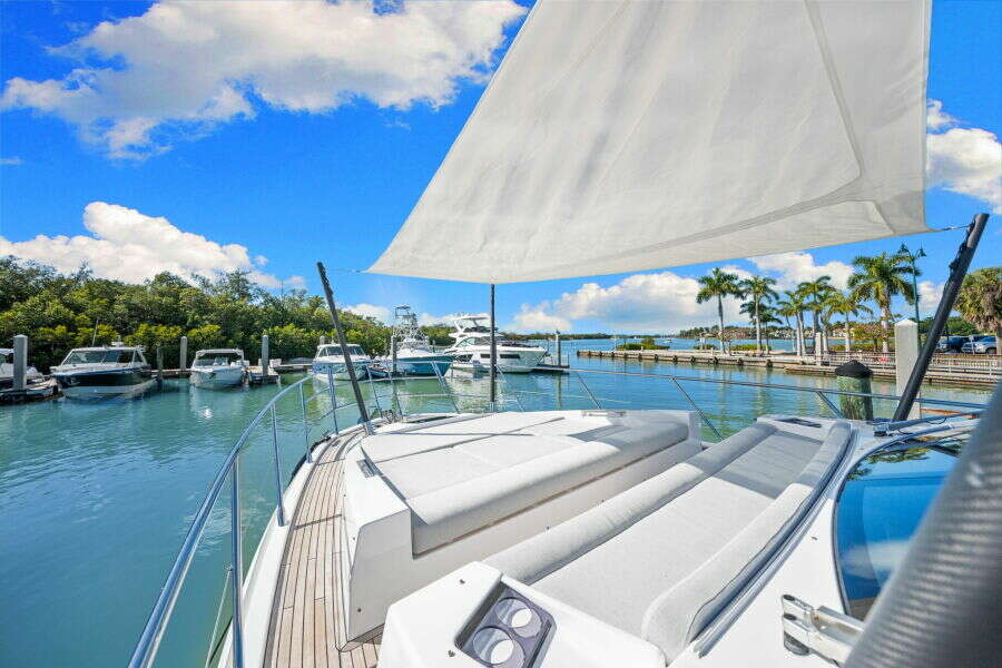 59ft Azimut Yacht For Sale