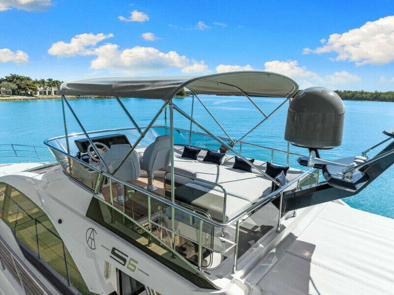 59ft Azimut Yacht For Sale