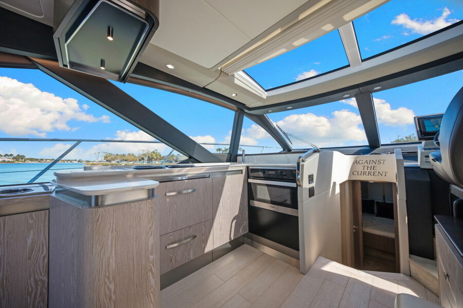 59' 2022 Azimut S6