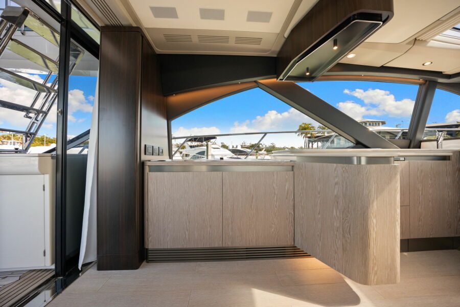 59' 2022 Azimut S6