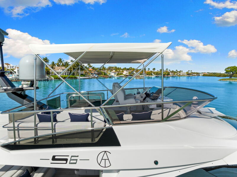 59' 2022 Azimut S6